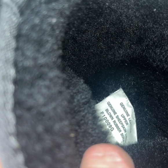 UGG genuine leather upper classic Tall womens sheepskin boots size W5 - Picture 8 of 11